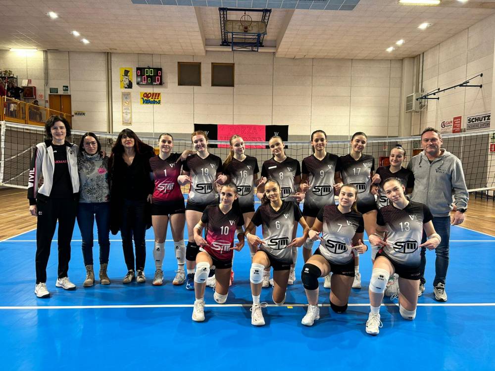 Under 18 Villadies Safe Marine con la titolare dello sponsor, Cristina Pizzin